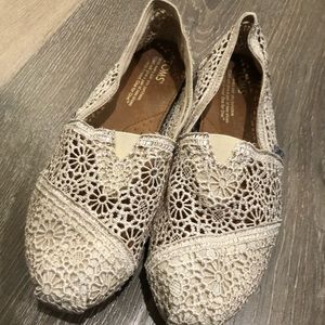 Ivory crochet Toms
